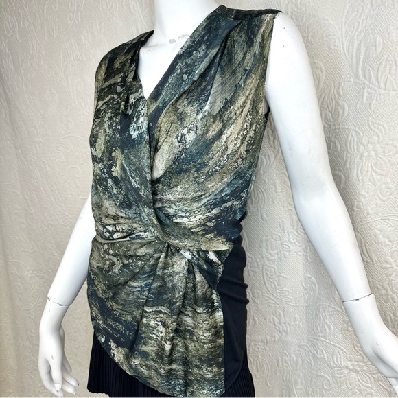 Helmut Lang Stretch Silk Raven Print Sateen Twisted Waist Sleeveless Top - Picture 4 of 13